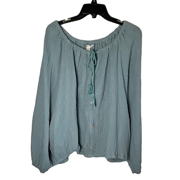 Cato Women’s Puff Sleeve Blouse - Picture 1 of 5